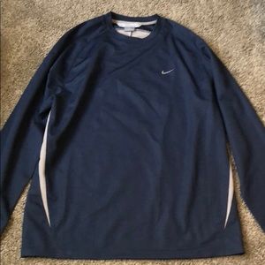 Men’s Nike shirt